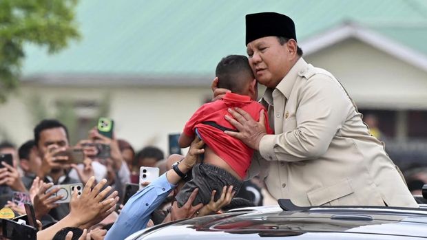 Janji Prabowo di Sumatera ke Para Pengungsi Korban Bencana
